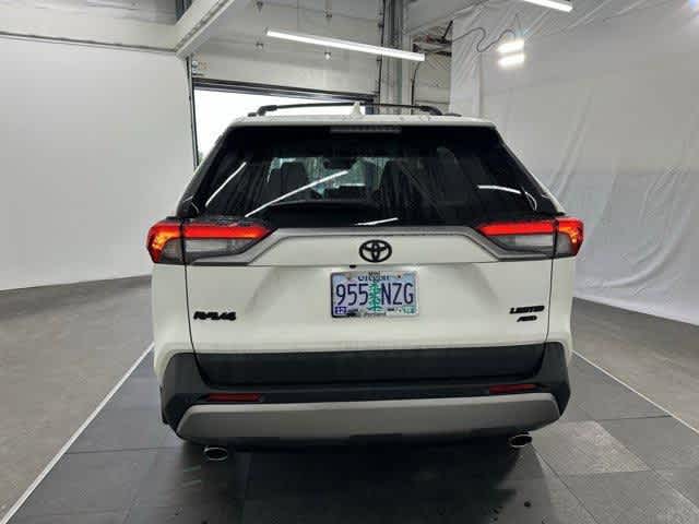 2022 Toyota RAV4 Limited photo 4