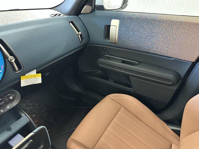 Thumbnail: 2025 MINI Cooper Countryman - 25