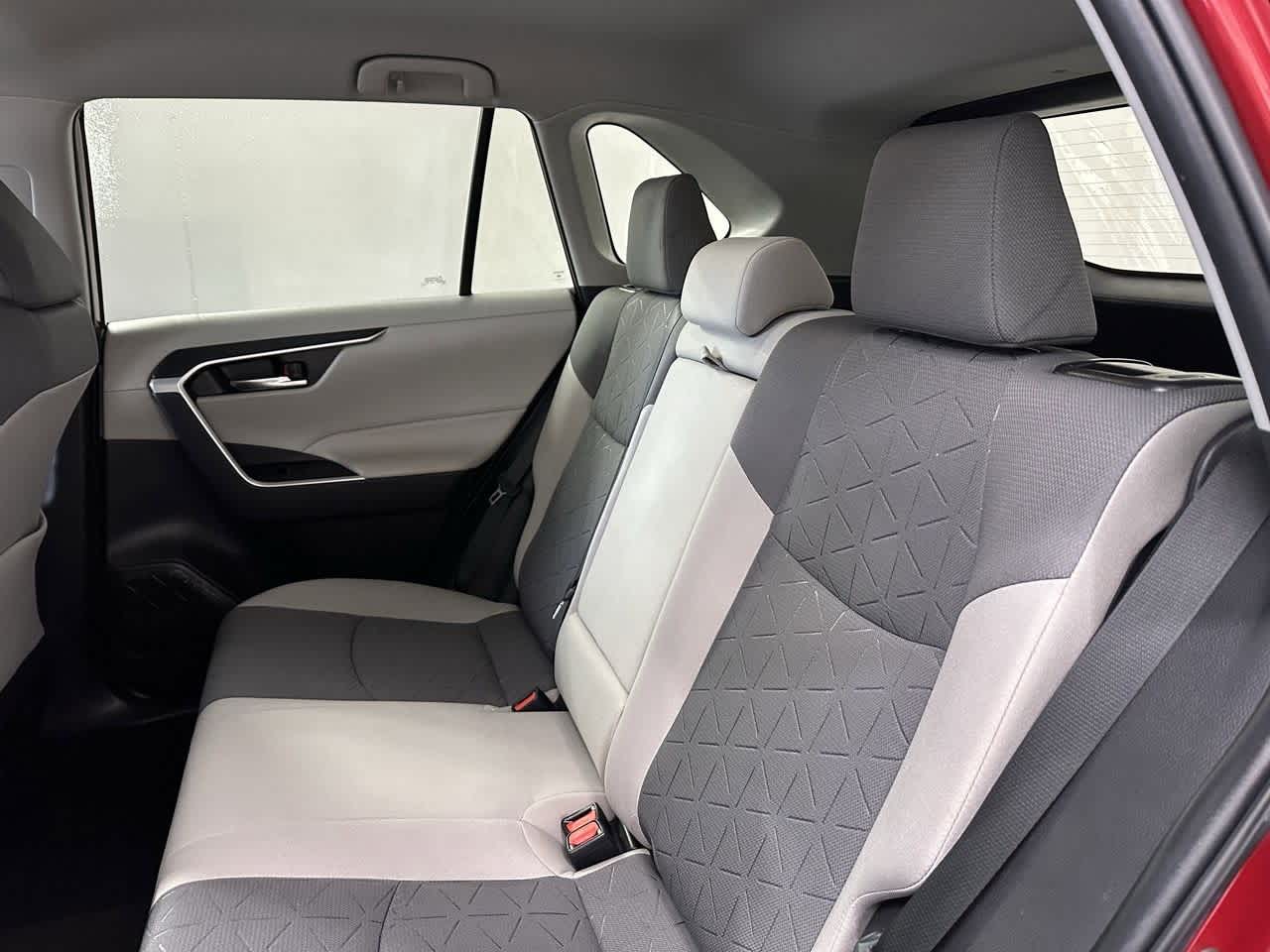 Thumbnail: 2022 Toyota RAV4 - 11