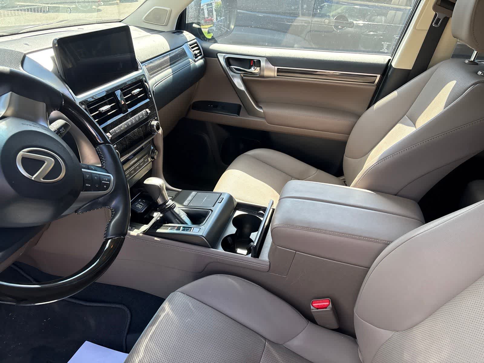 Thumbnail: 2023 Lexus GX - 7