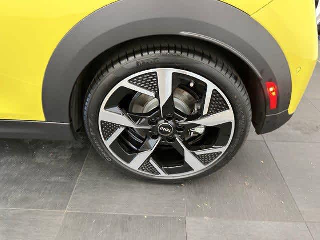 Thumbnail: 2025 MINI Cooper Hardtop - 24