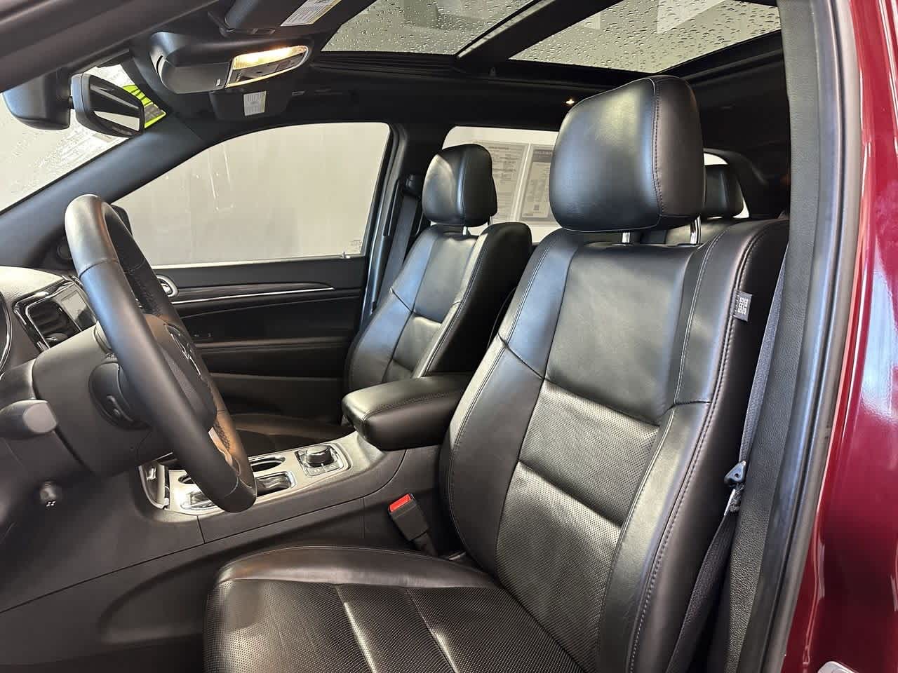 Thumbnail: 2019 Jeep Grand Cherokee - 11