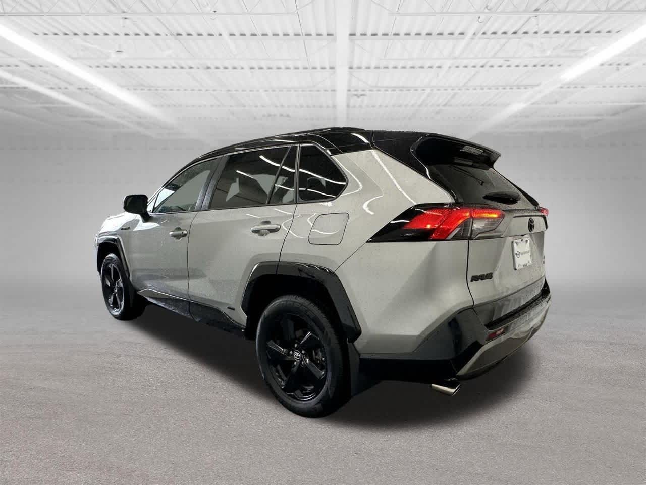 Thumbnail: 2019 Toyota RAV4 - 3