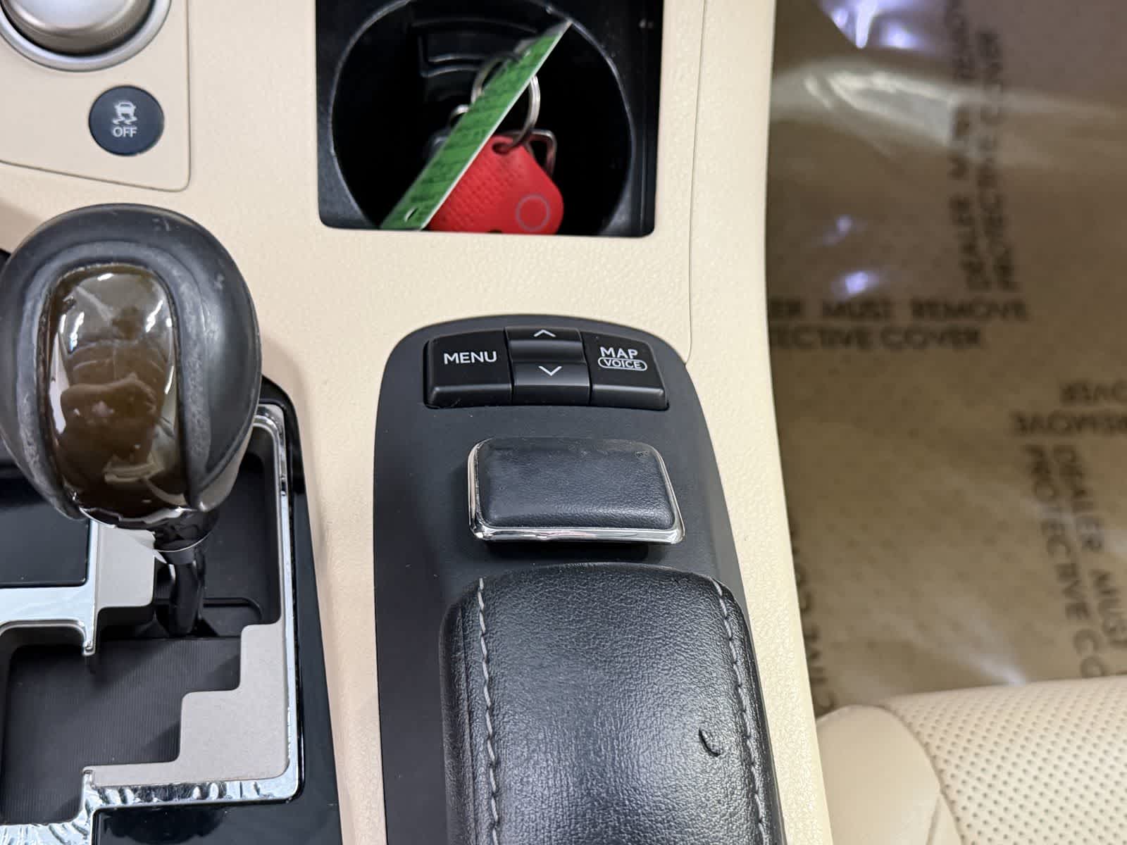 Thumbnail: 2013 Lexus ES - 23