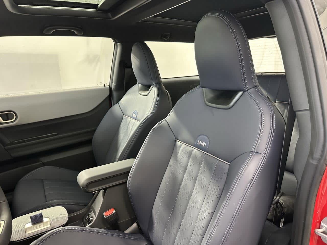 Thumbnail: 2026 MINI Cooper Hardtop - 10