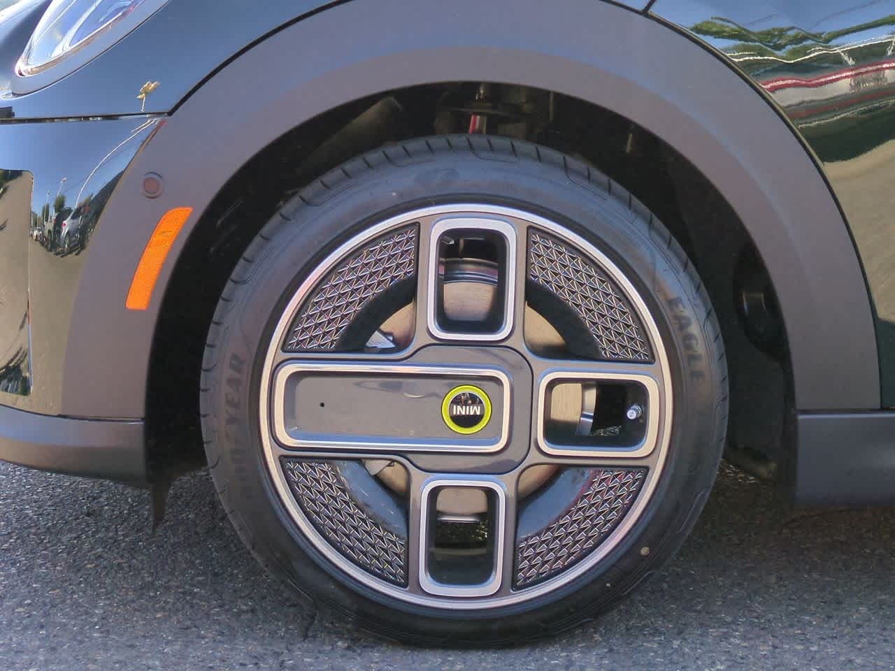 Thumbnail: 2024 MINI Cooper Hardtop - 12