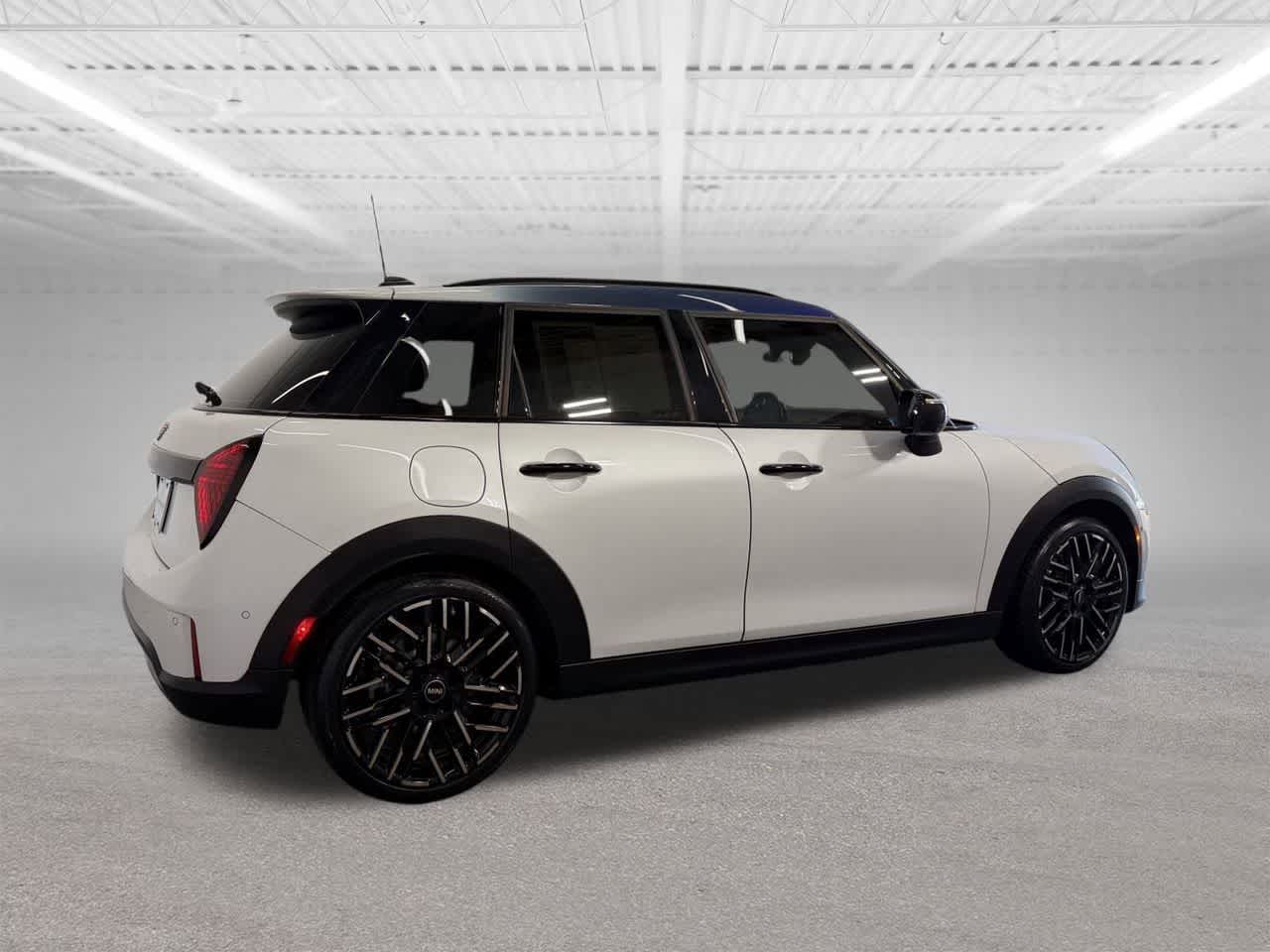 Thumbnail: 2025 MINI Cooper Hardtop - 6