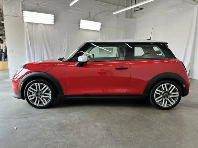 2025 Mini Cooper Hardtop photo 2