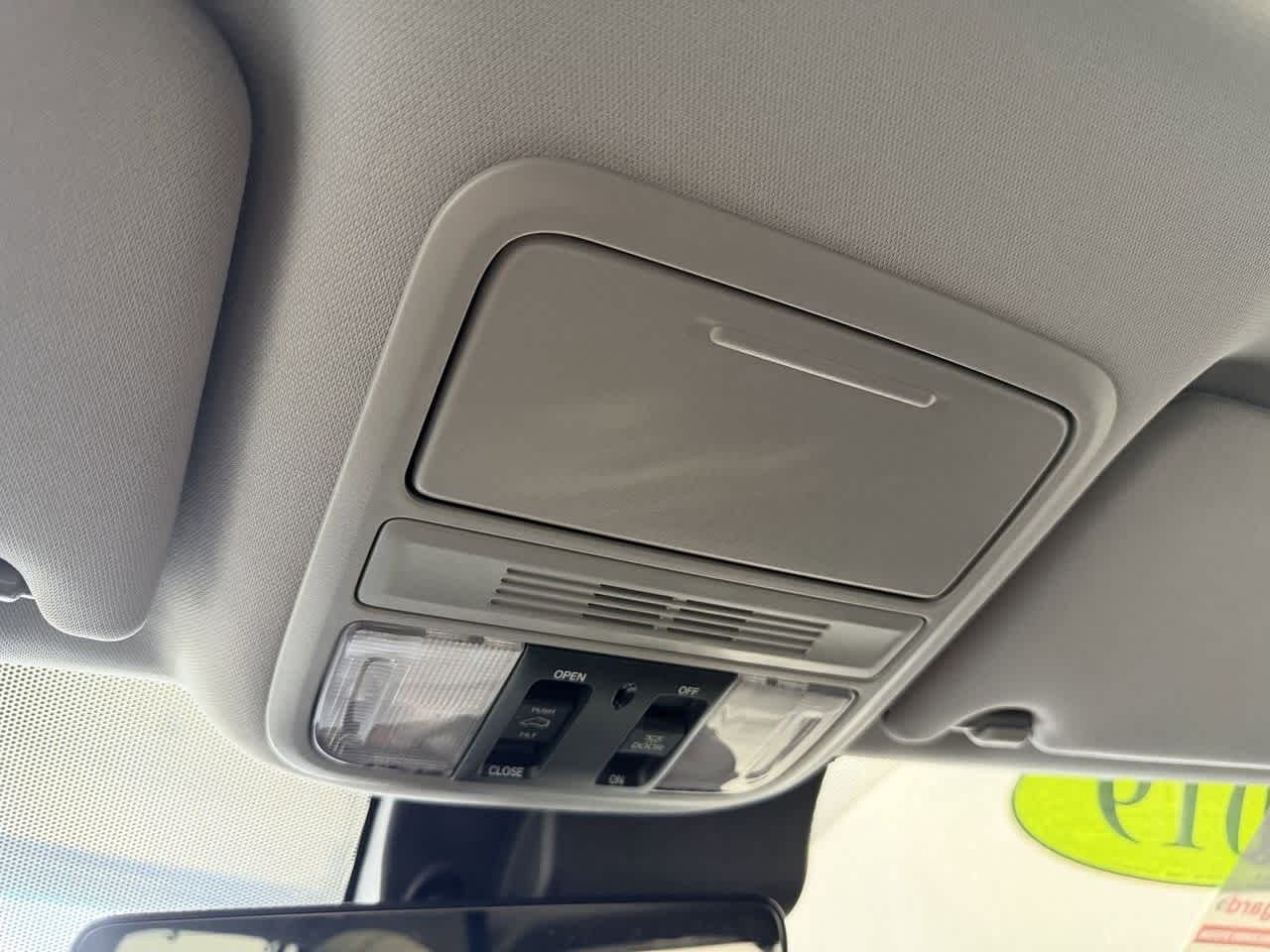 Thumbnail: 2019 Honda Pilot - 20