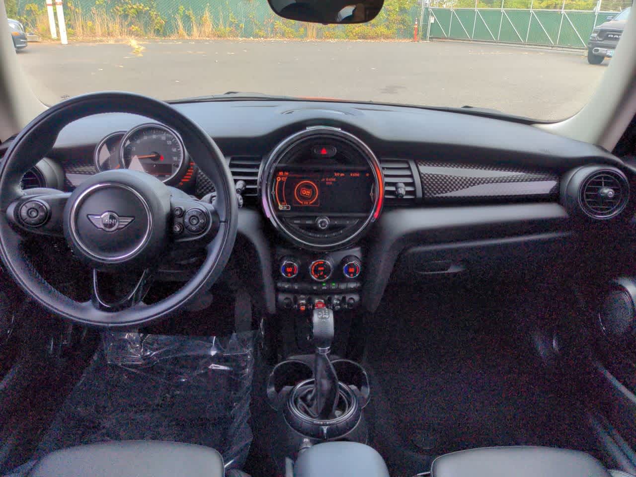 Thumbnail: 2017 MINI Cooper Hardtop - 14