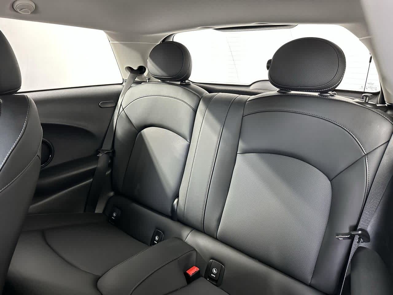 Thumbnail: 2024 MINI Cooper Hardtop - 12