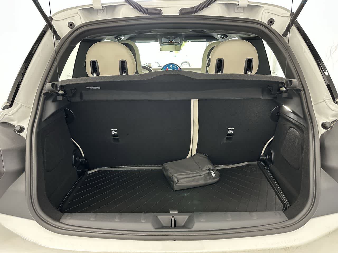 Thumbnail: 2025 MINI Cooper Hardtop - 5