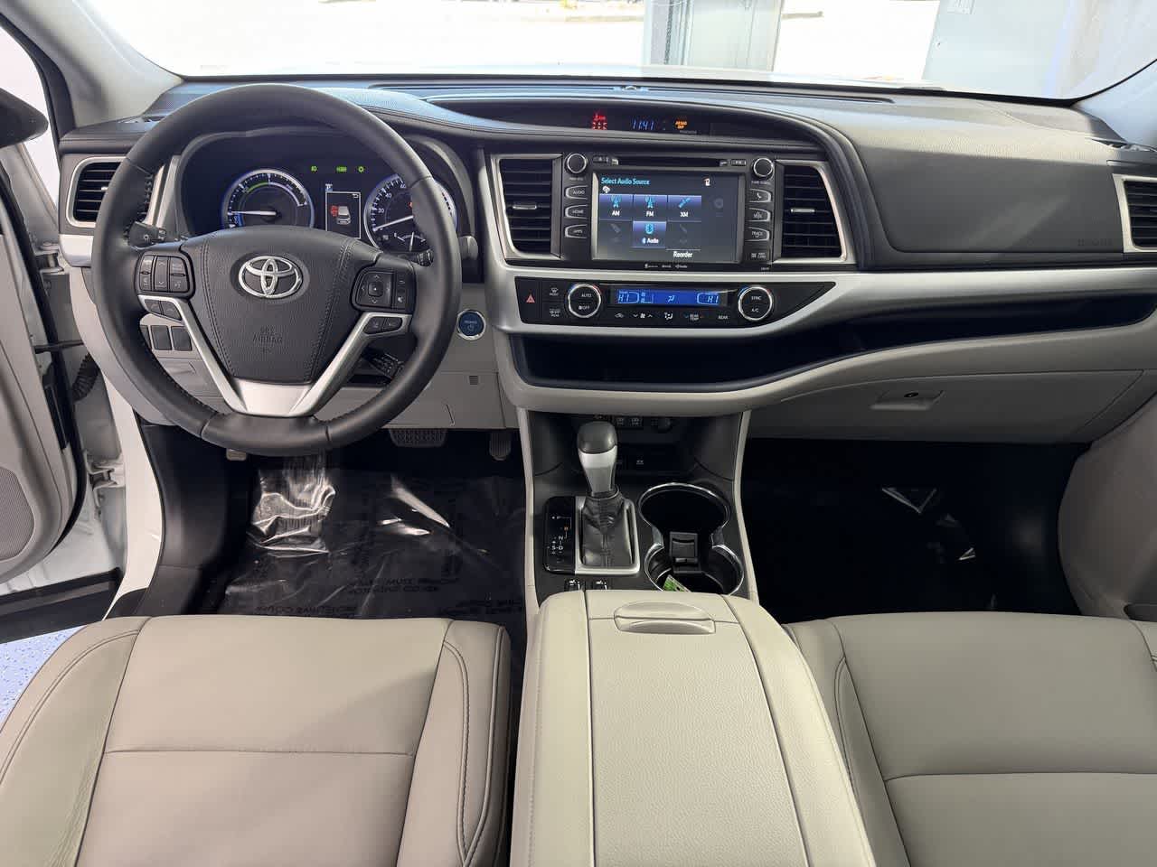 Thumbnail: 2018 Toyota Highlander - 12