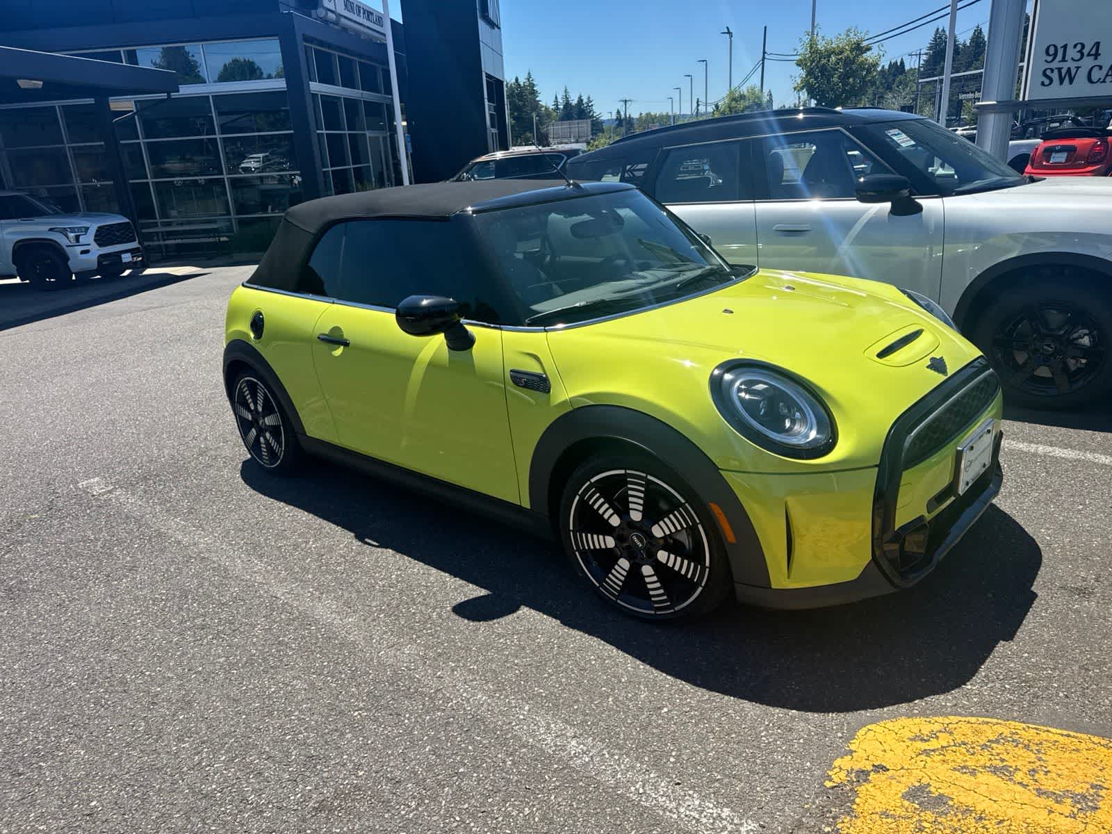 Thumbnail: 2022 MINI Cooper Convertible - 6
