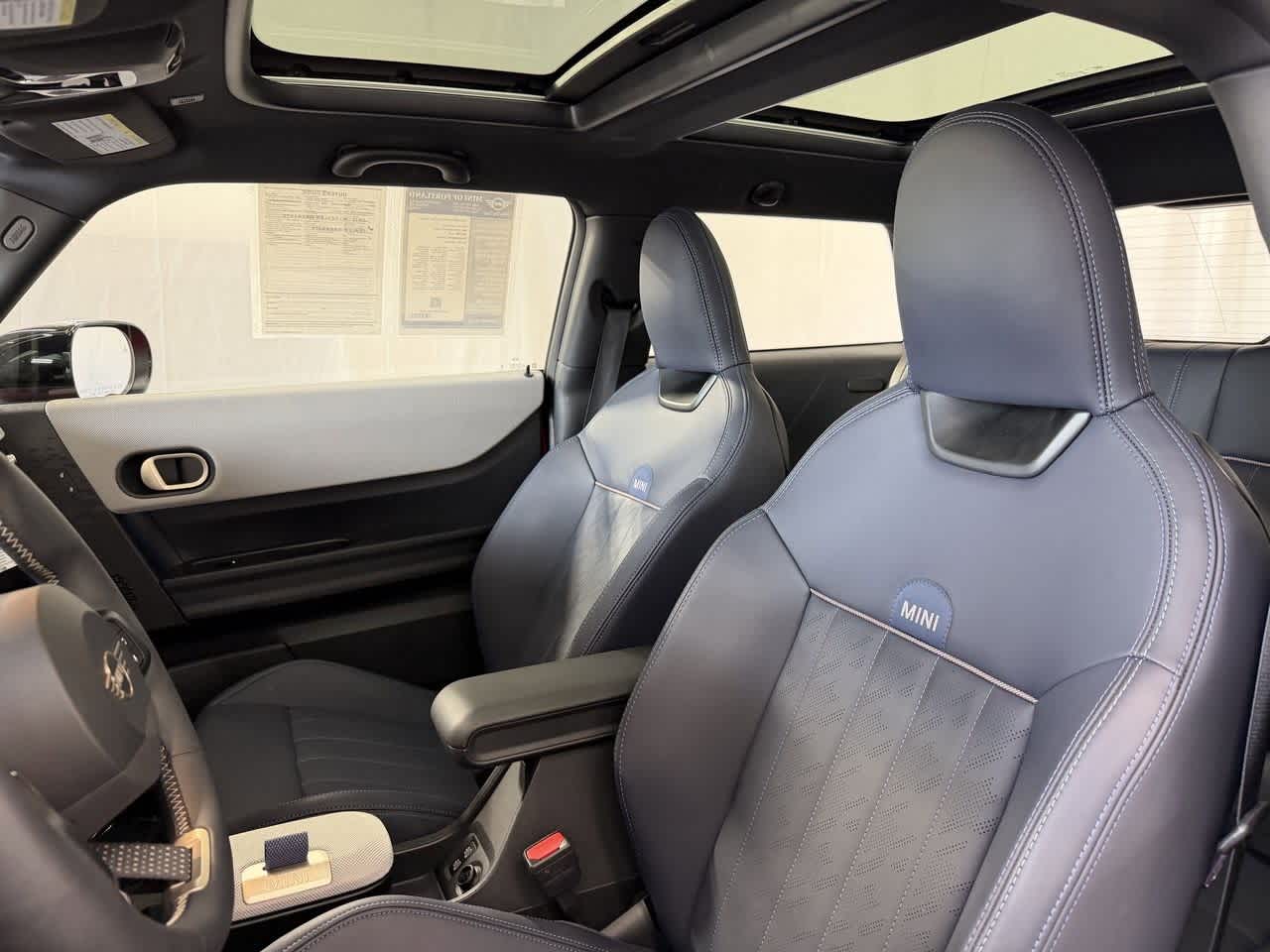 Thumbnail: 2025 MINI Cooper Hardtop - 10