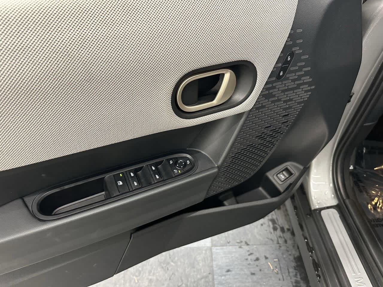 Thumbnail: 2025 MINI Cooper Hardtop - 15