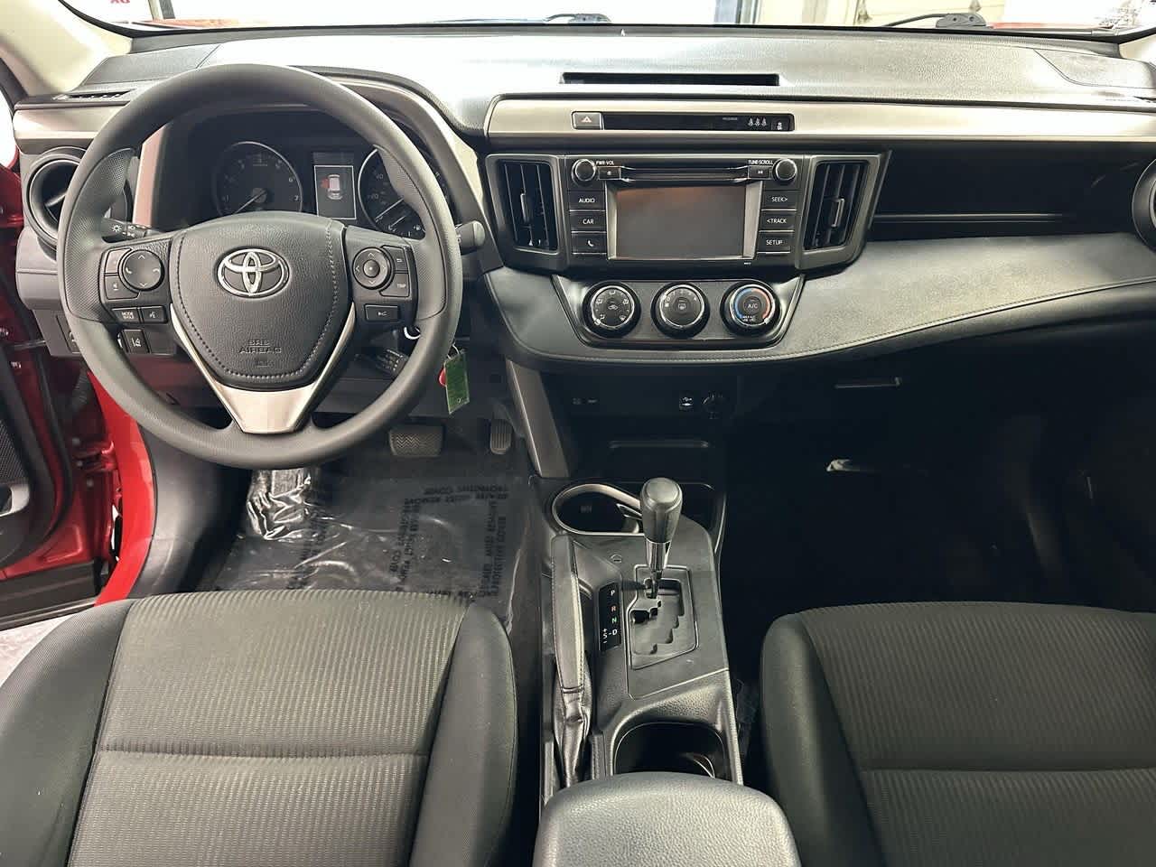 Thumbnail: 2017 Toyota RAV4 - 12