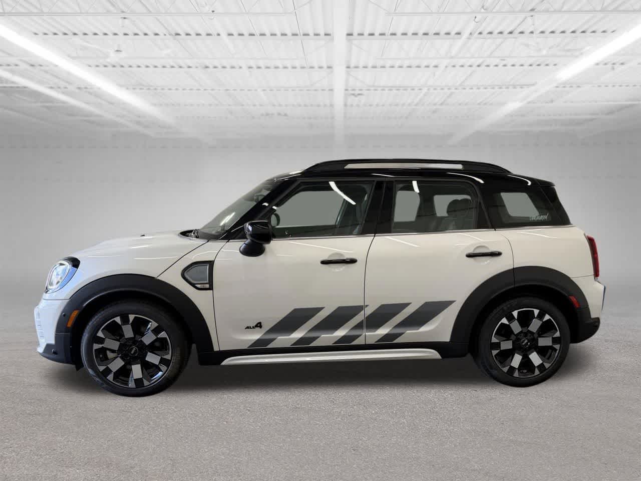 Thumbnail: 2023 MINI Cooper Countryman - 2