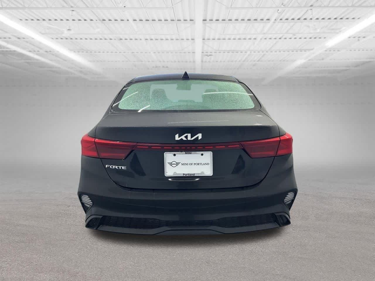 Thumbnail: 2024 Kia Forte - 3