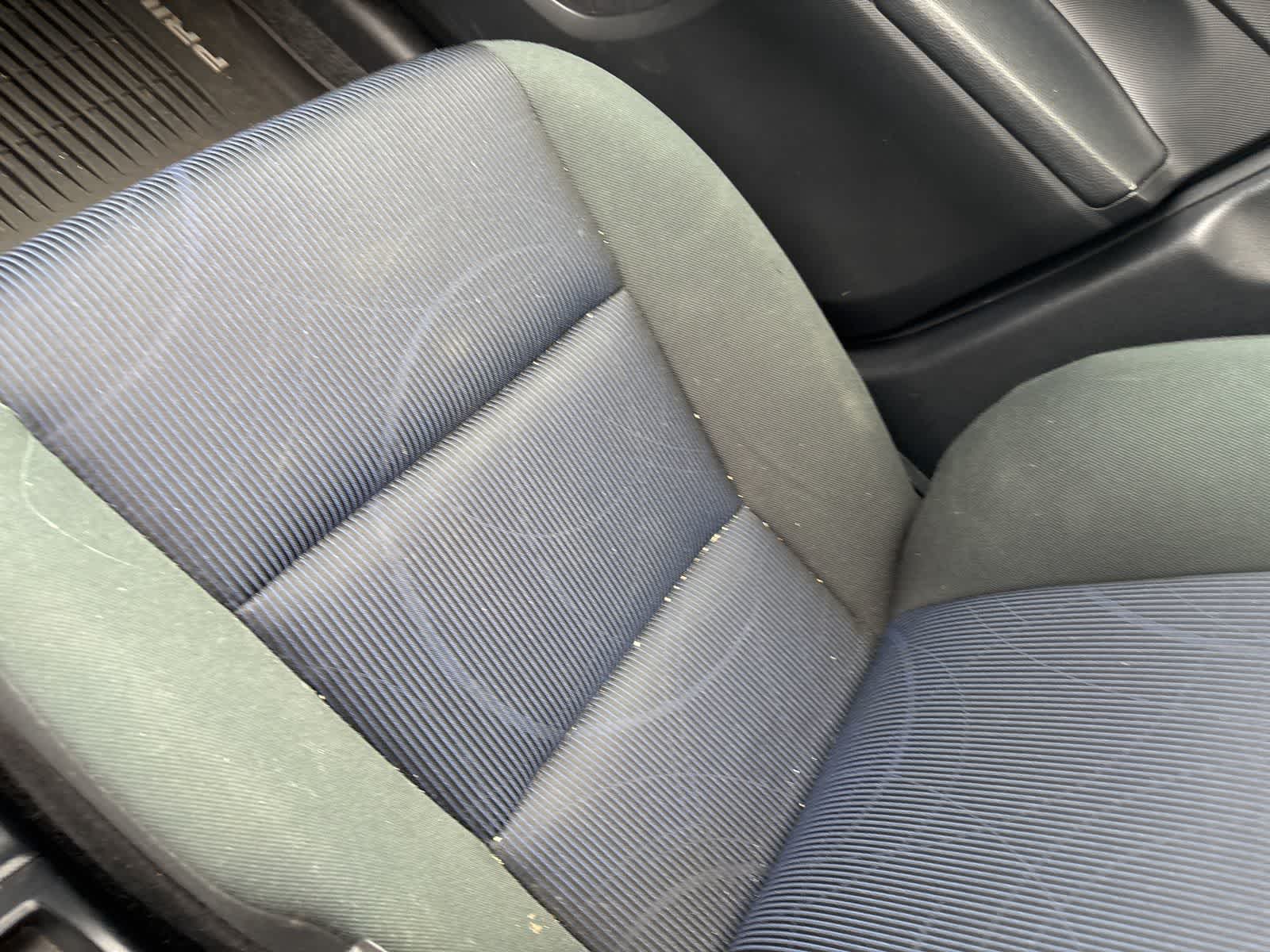 Thumbnail: 2016 Toyota Prius c - 4
