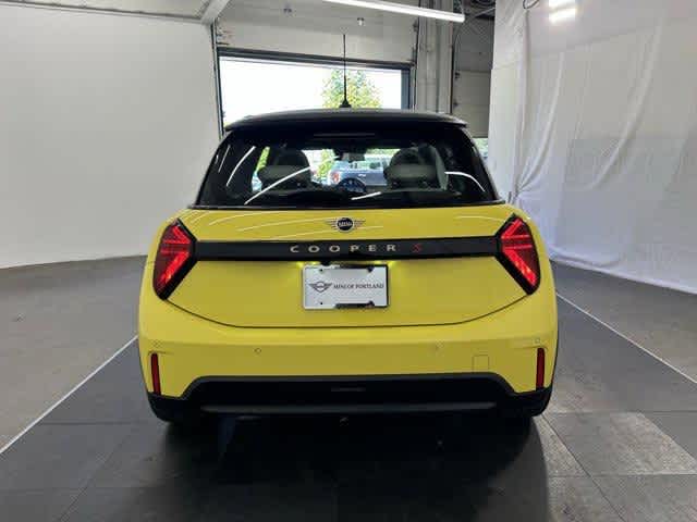 Thumbnail: 2025 MINI Cooper Hardtop - 4