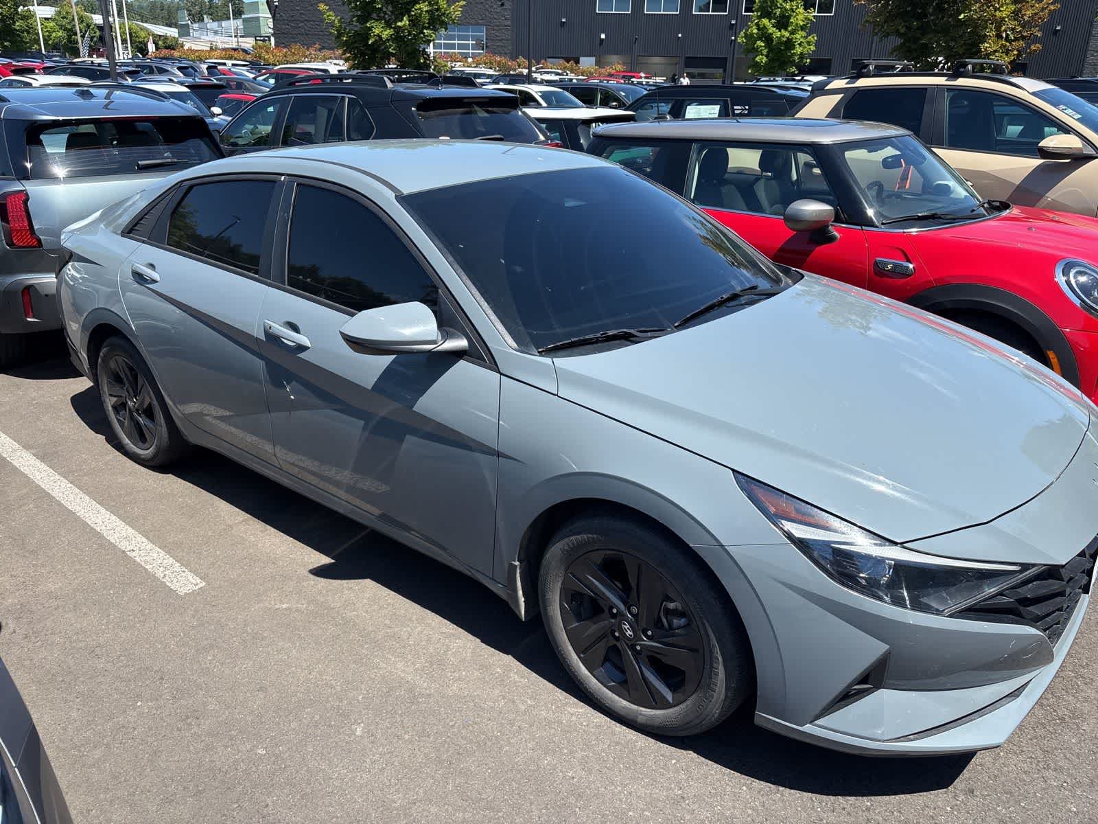 Thumbnail: 2022 Hyundai Elantra - 10
