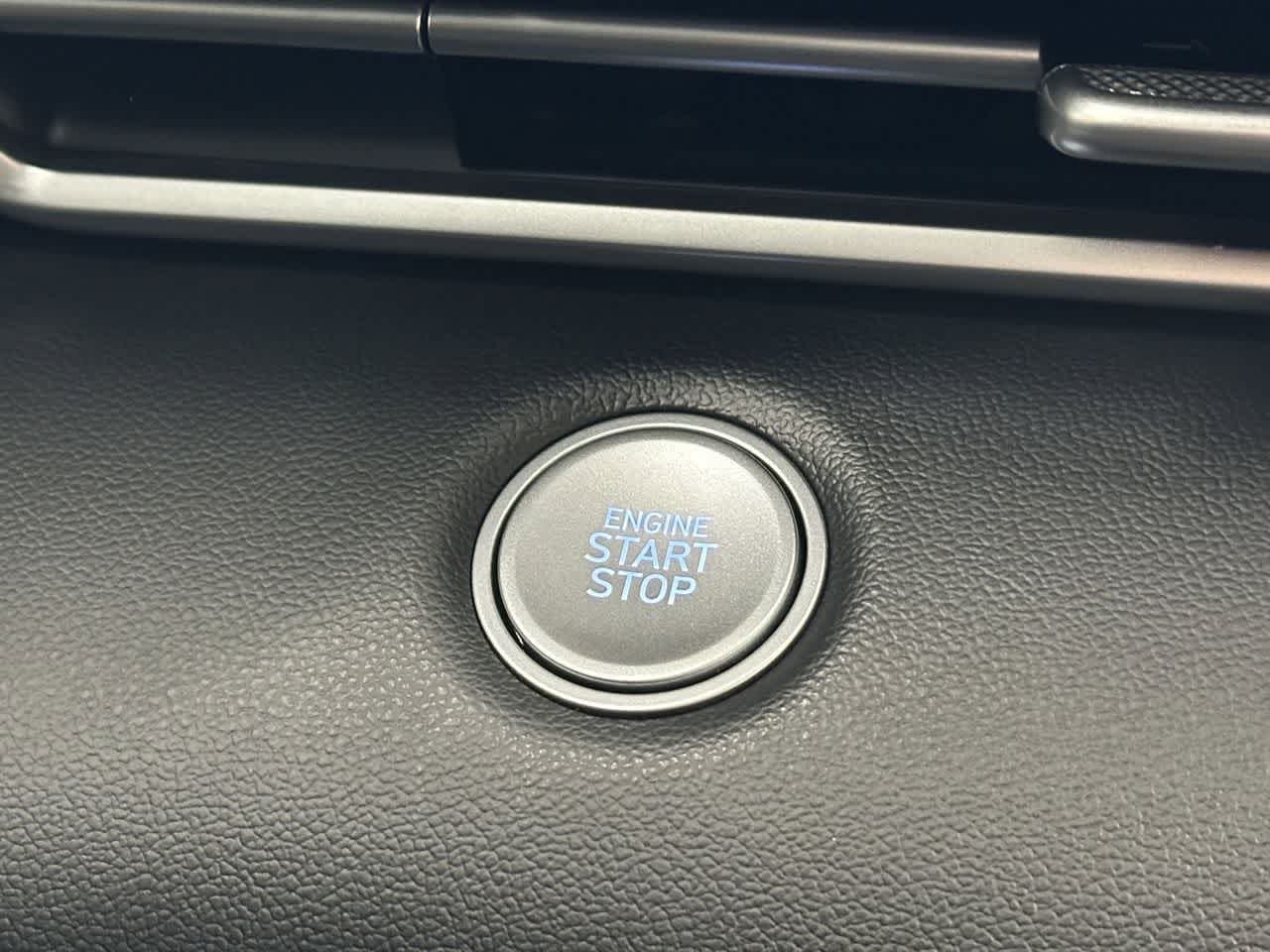 Thumbnail: 2022 Hyundai Elantra - 21