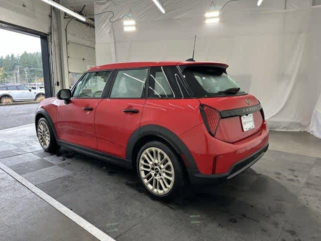 2025 Mini Cooper 4 Door Hardtop S Iconic photo 3