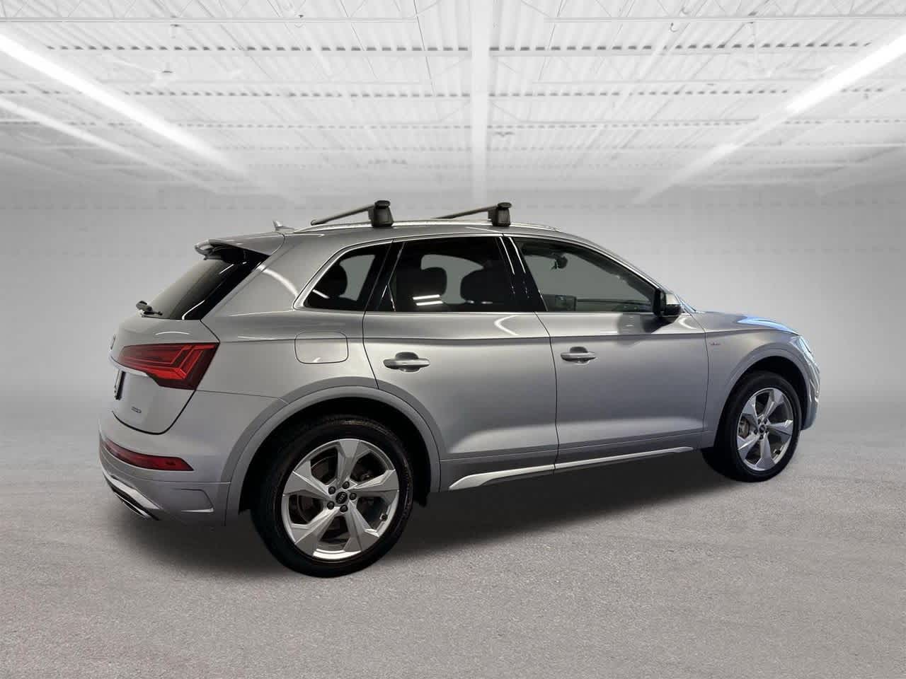 Thumbnail: 2023 Audi Q5 - 6