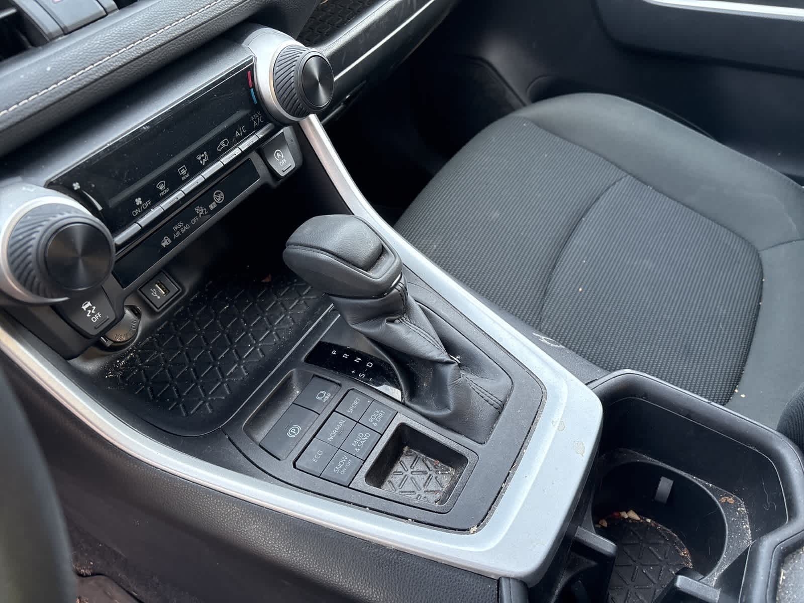 Thumbnail: 2024 Toyota RAV4 - 4