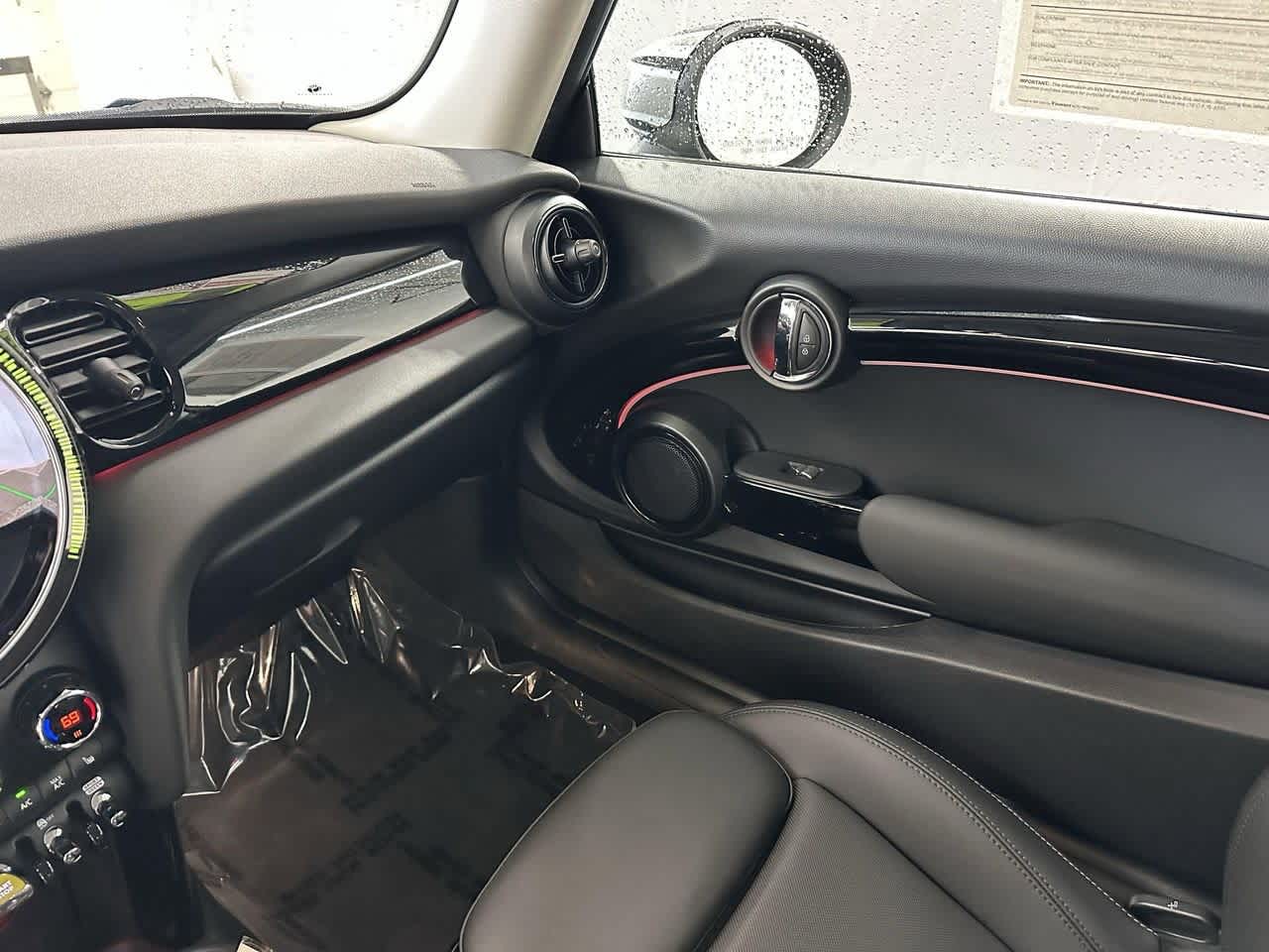 Thumbnail: 2024 MINI Cooper Hardtop - 24