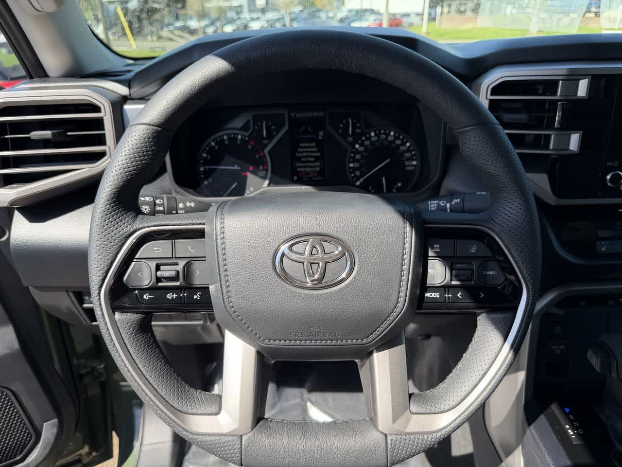 Thumbnail: 2022 Toyota Tundra - 16