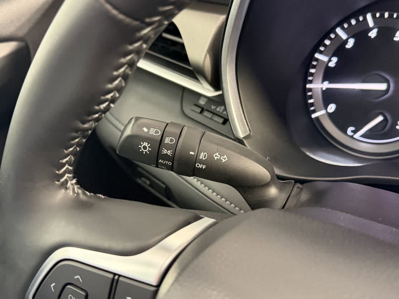 Thumbnail: 2021 Toyota Highlander - 18