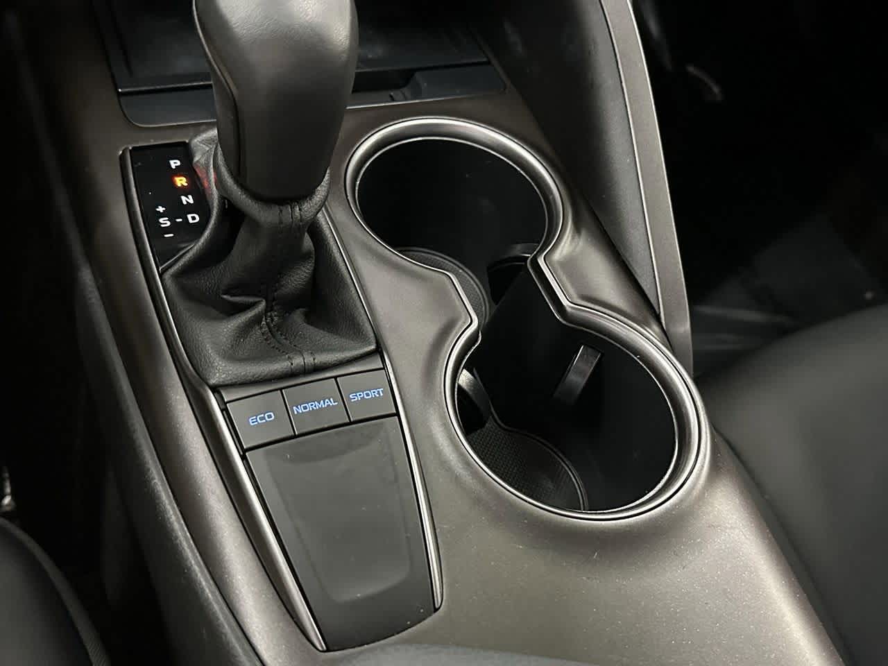 Thumbnail: 2023 Toyota Camry - 22