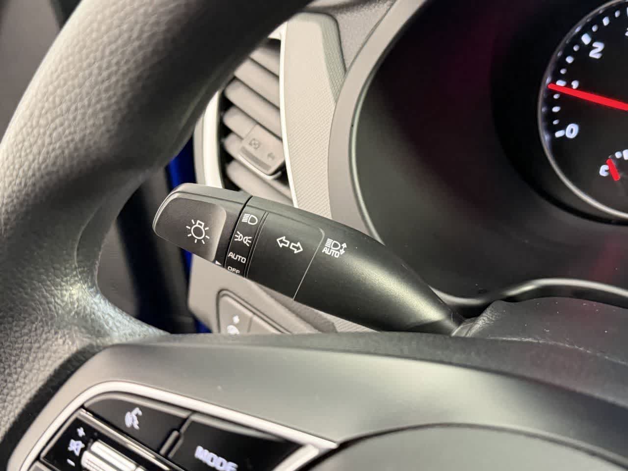 Thumbnail: 2023 Kia Seltos - 17