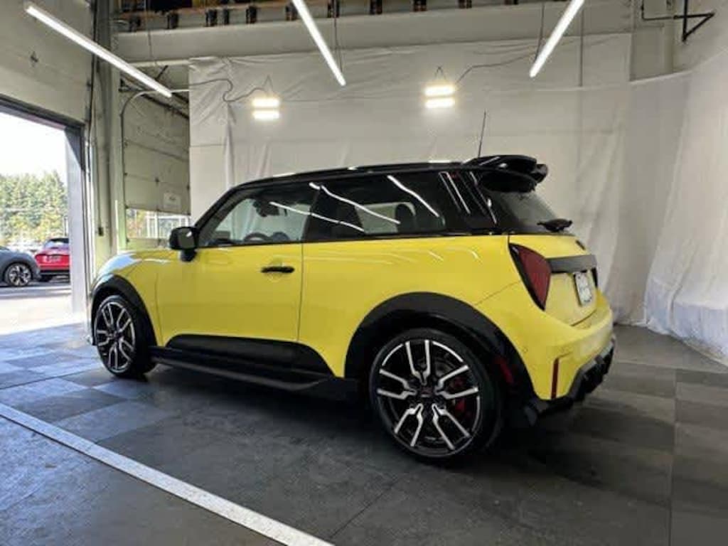 New 2026 MINI Hardtop 2 Door Iconic Hatchback