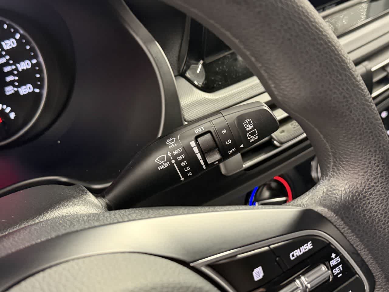 Thumbnail: 2023 Kia Seltos - 18