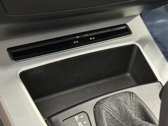 Thumbnail: 2011 BMW Z4 - 22