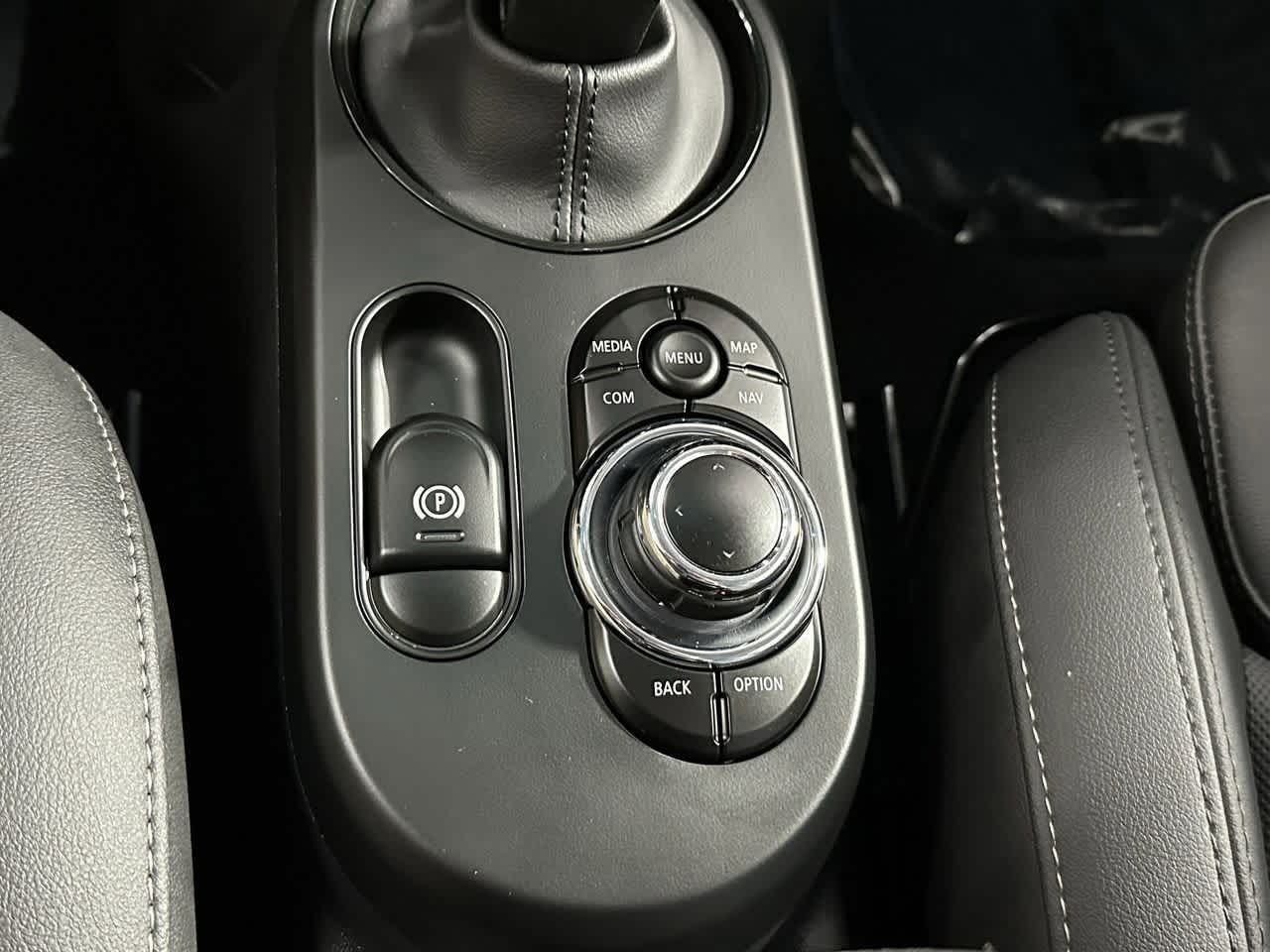 Thumbnail: 2024 MINI Cooper Hardtop - 22