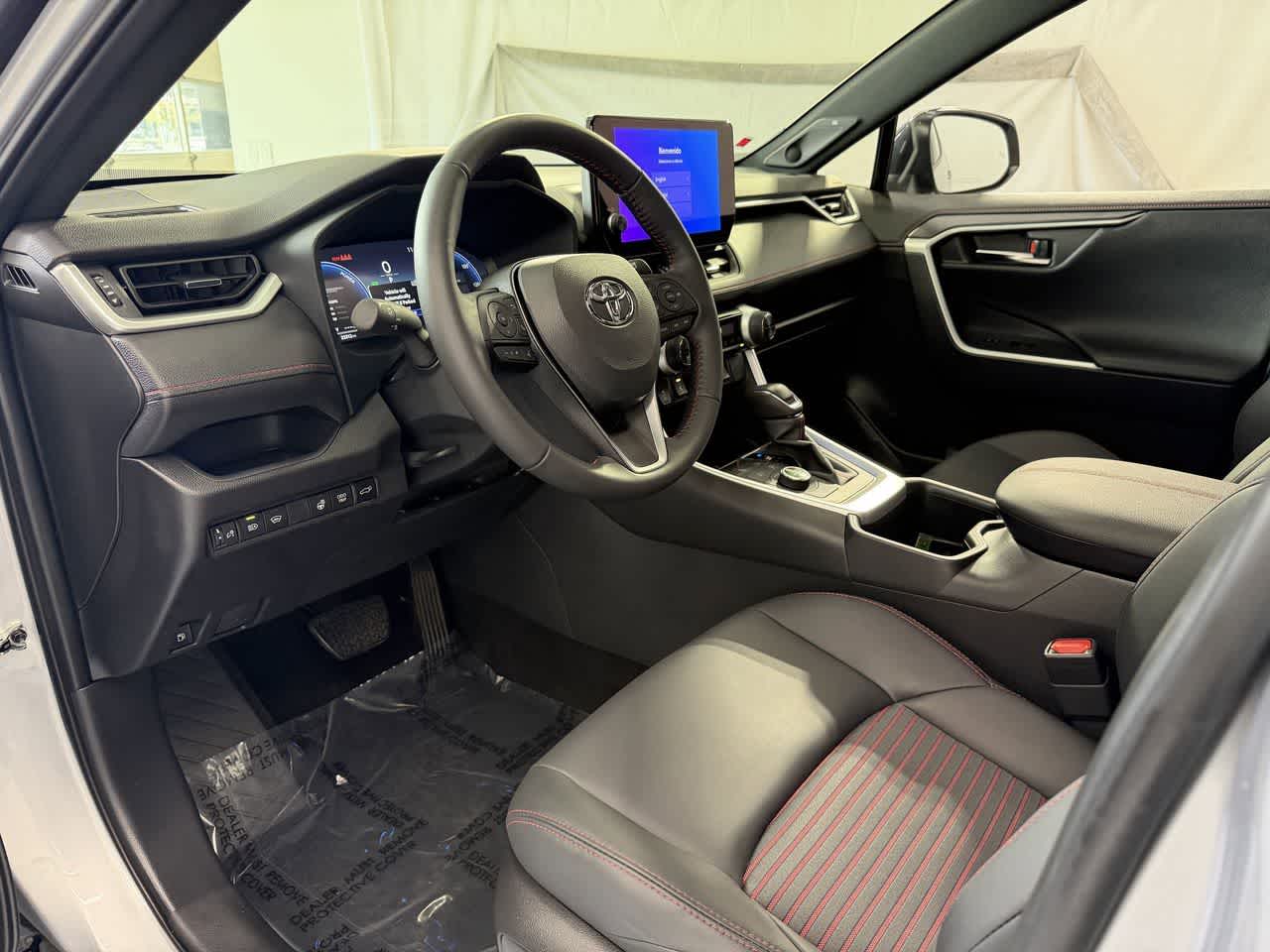 Thumbnail: 2024 Toyota RAV4 - 8