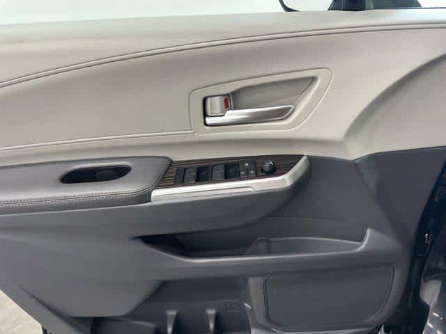 Thumbnail: 2024 Toyota Sienna - 15