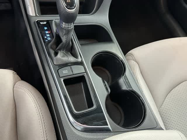 2017 Hyundai Sonata  24