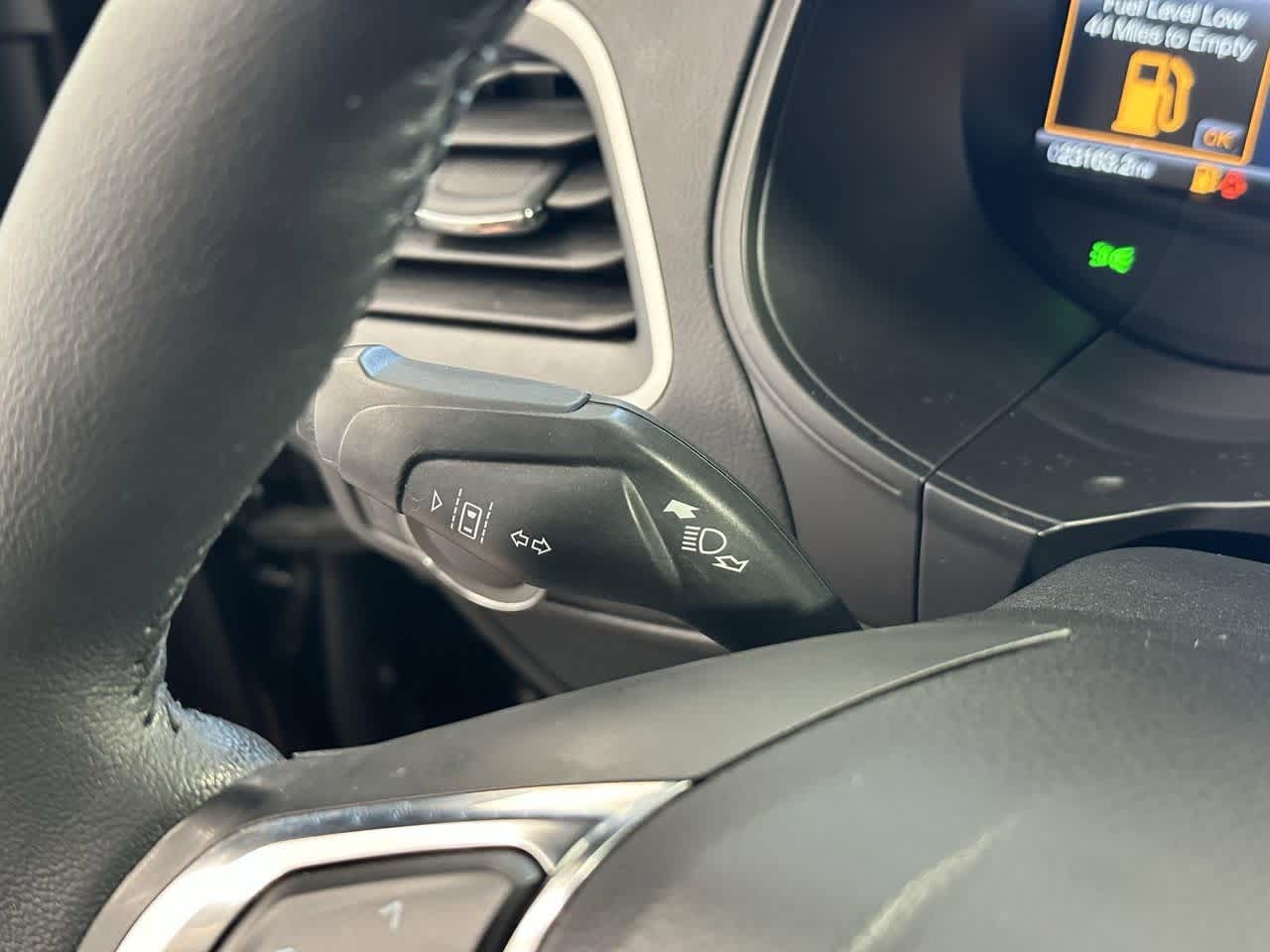 Thumbnail: 2022 Ford Edge - 16