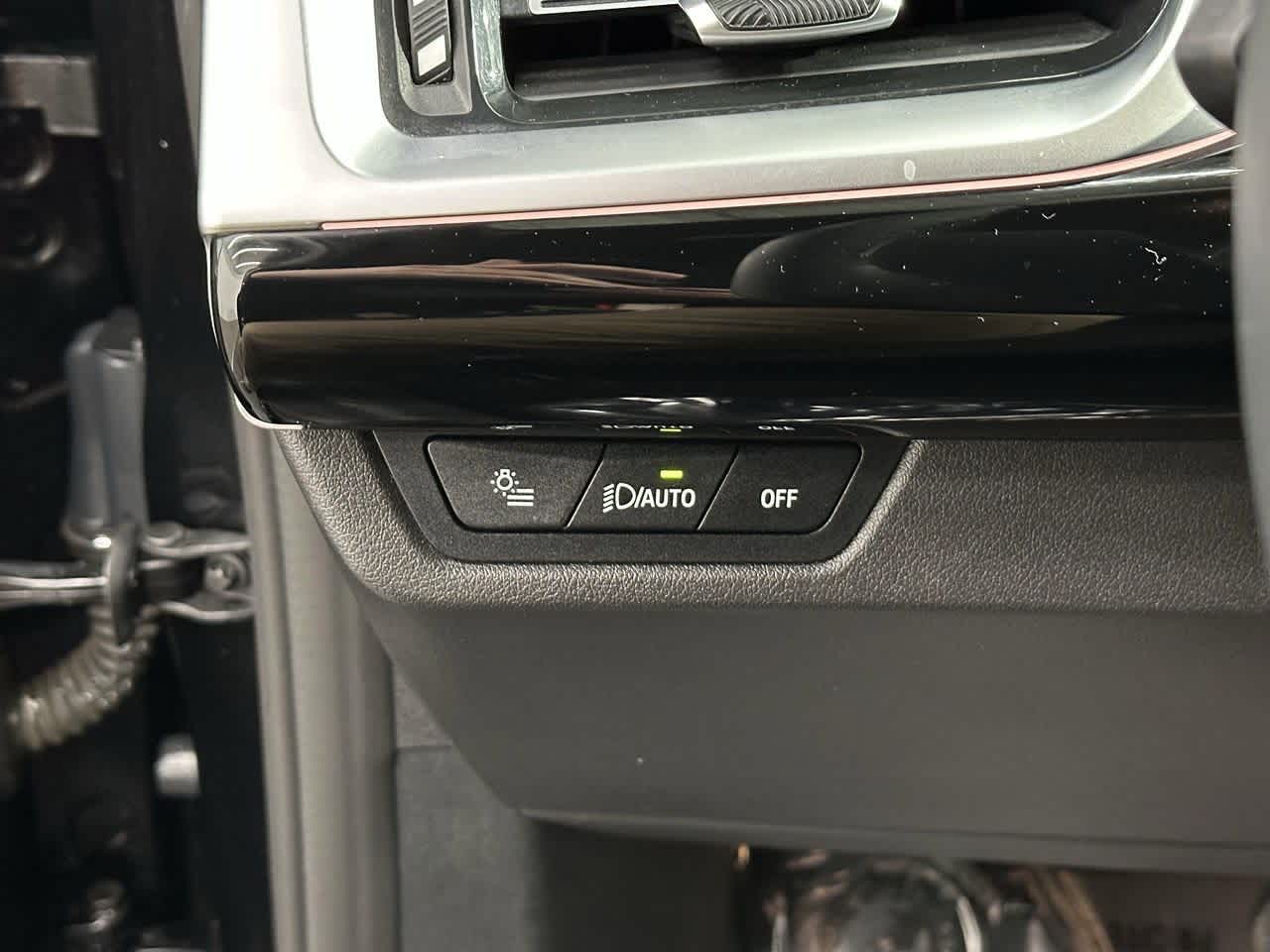 Thumbnail: 2025 BMW X1 - 12