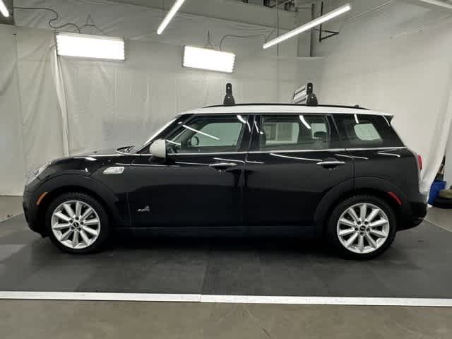 2019 Mini Clubman Base photo 2