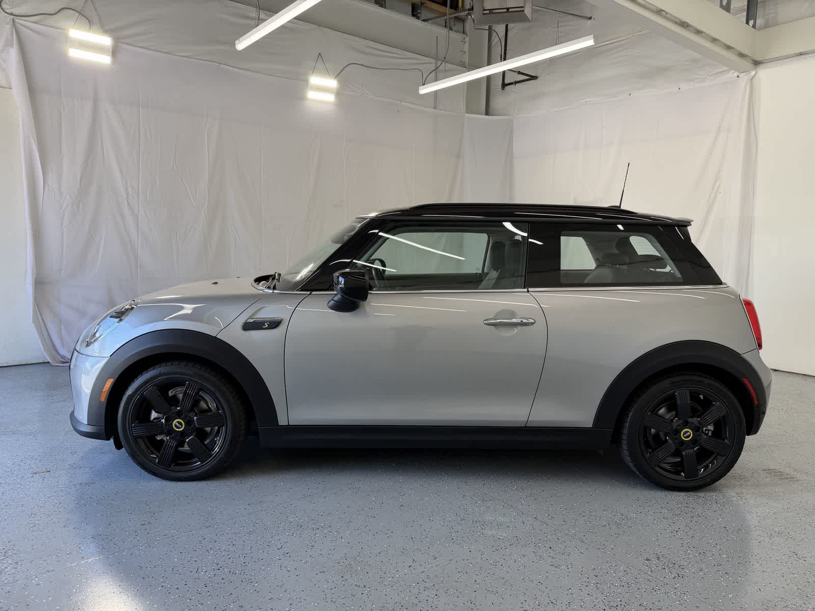 Certified 2024 MINI Hardtop 2 Door SE with VIN WMW13DJ01R2U62888 for sale in Portland, OR