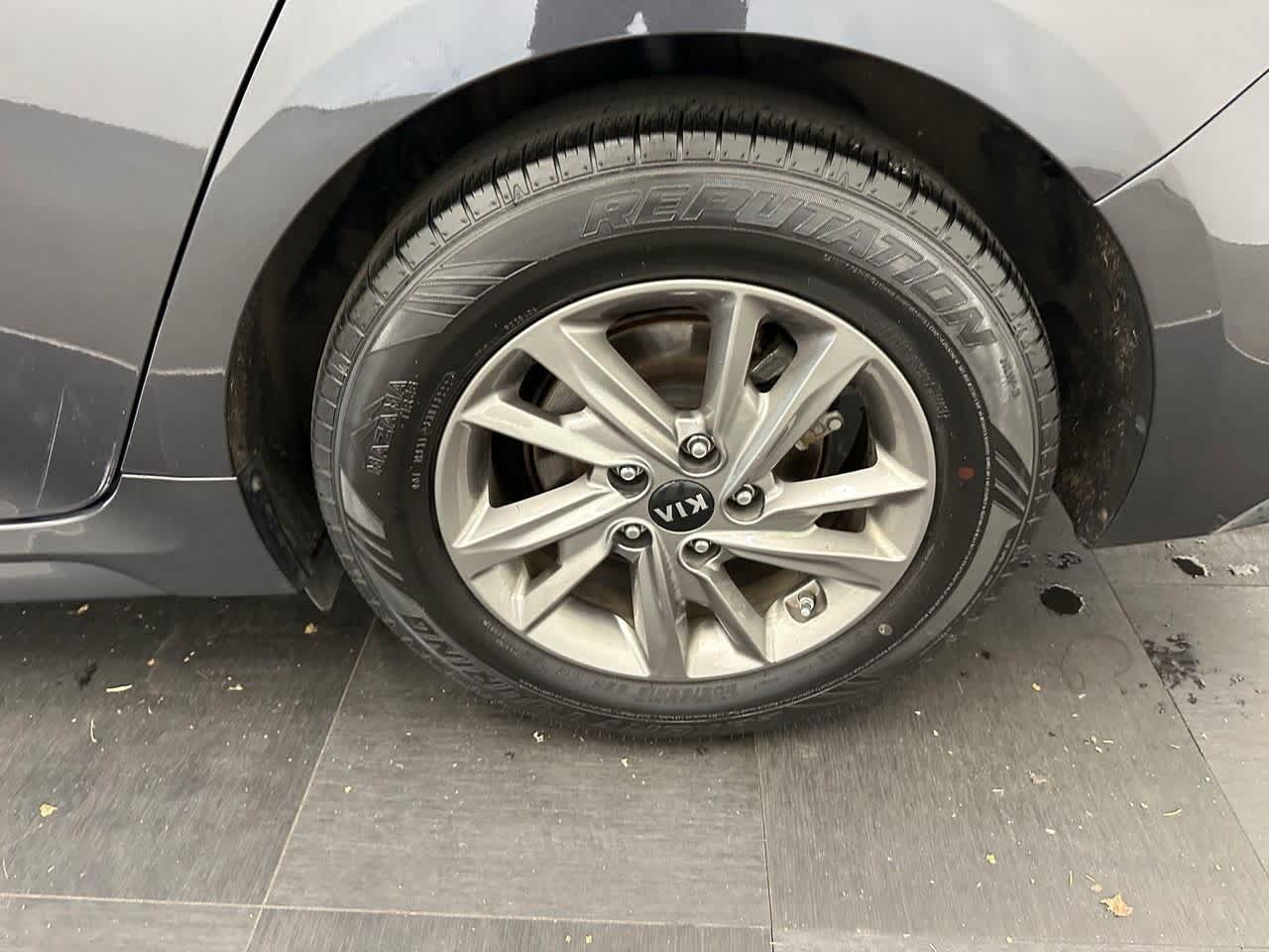 Thumbnail: 2019 Kia Optima - 25