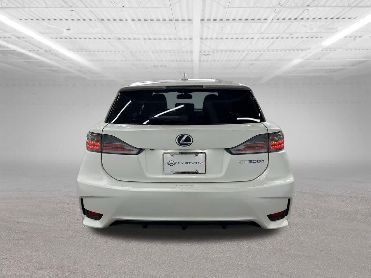 Thumbnail: 2015 Lexus CT - 4