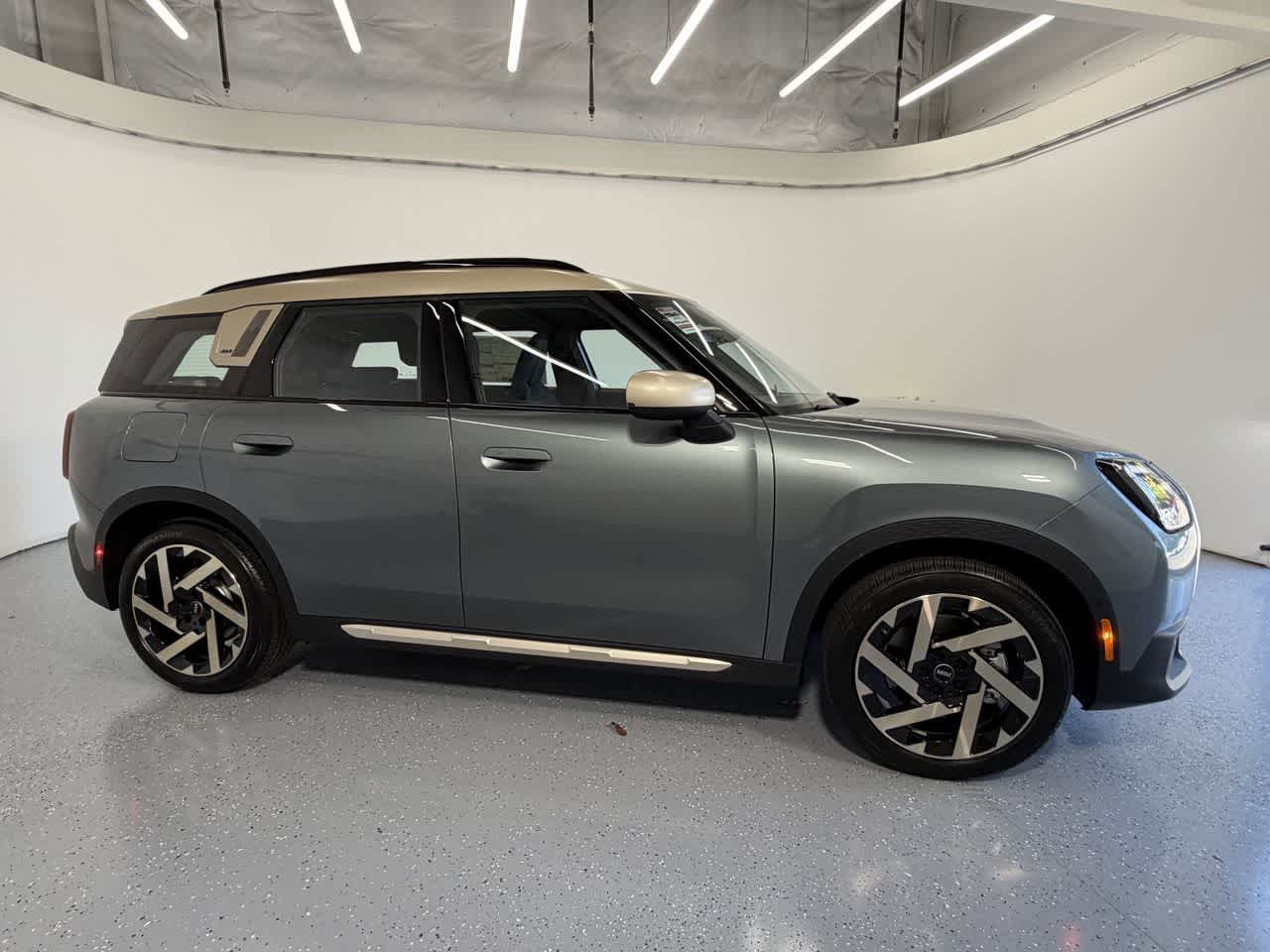 Thumbnail: 2026 MINI Cooper Countryman - 6