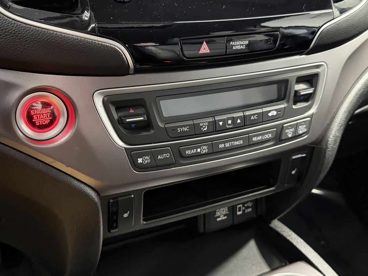 Thumbnail: 2019 Honda Pilot - 22